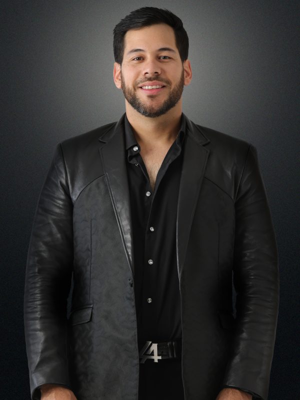 Adán Chávez